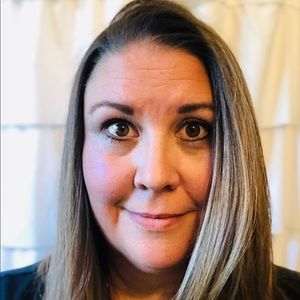 Meet your Posher, Julianna